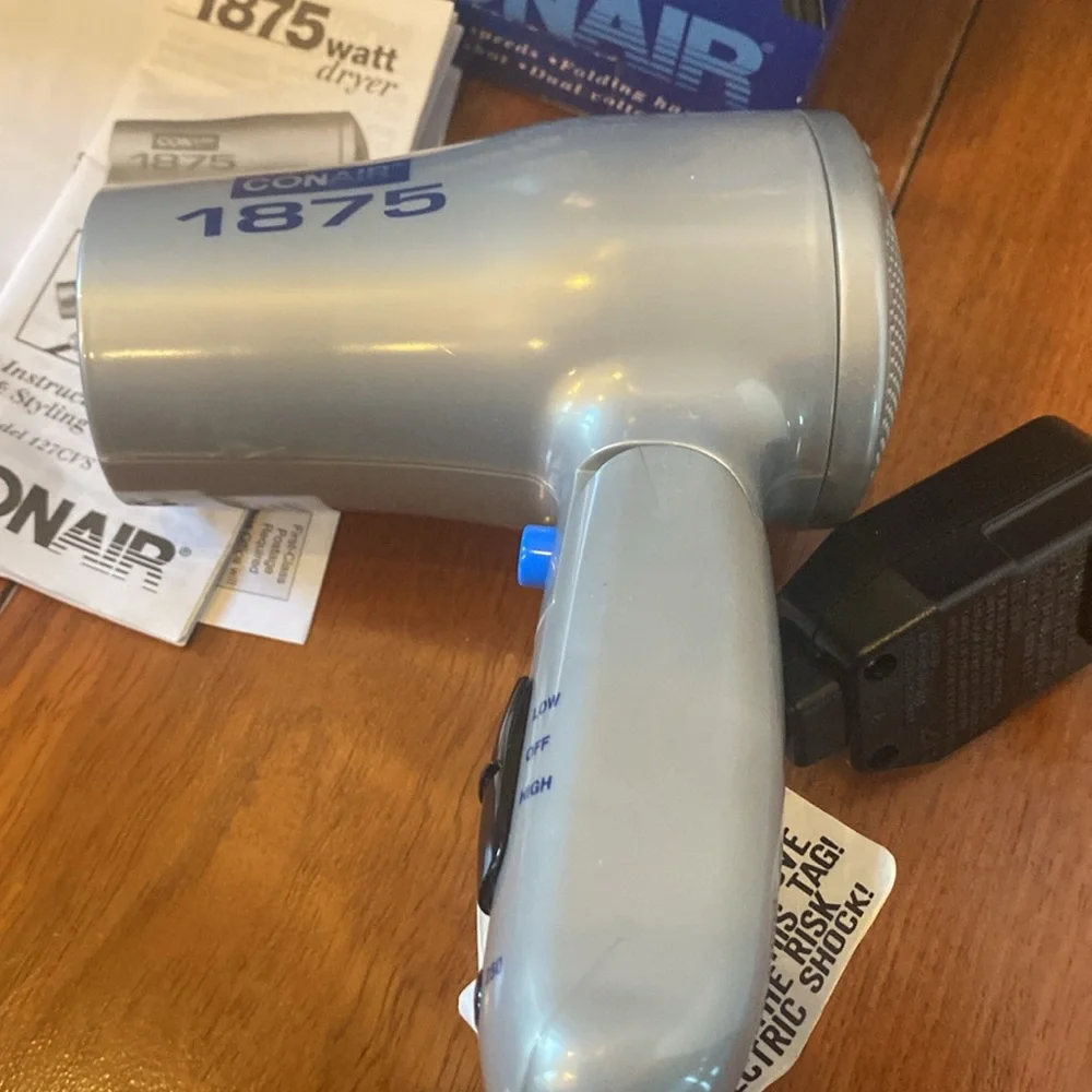 Conair 1875 Watt Hair Dryer in Silver compact folding travel works